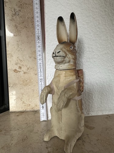 Alter osterhase aus pappe - alter,