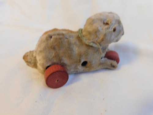 Hase auf holzrollen pappmache - hase,